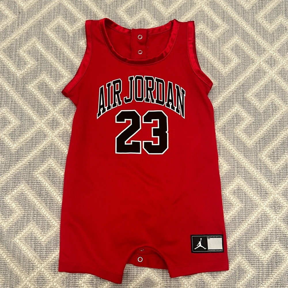 JORDAN baby onesie 18m